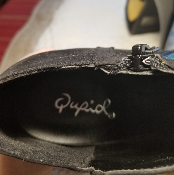 QUPID black teal yellow faux suede peep toe booties heels new - Picture 7 of 7